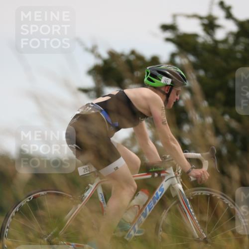 22.06.2025 - Viking Triathlon Yannick Fuchs http://msf.ph/oto/8088445 22.06.2025 13:15:42 Radfahren 68, 282 meine-sportfotos.de