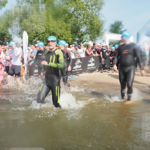 22.06.2025 - Viking Triathlon KatJ http://msf.ph/oto/8088448 22.06.2025 10:08:36 Schwimmen 71, 136, 166, 246, 303, 305, 319, 357, 360, 459, 470, 472, 481, 490, 542 meine-sportfotos.de