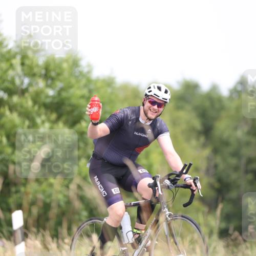 22.06.2025 - Viking Triathlon Yannick Fuchs http://msf.ph/oto/8088464 22.06.2025 13:16:05 Radfahren 191, 476, 499 meine-sportfotos.de