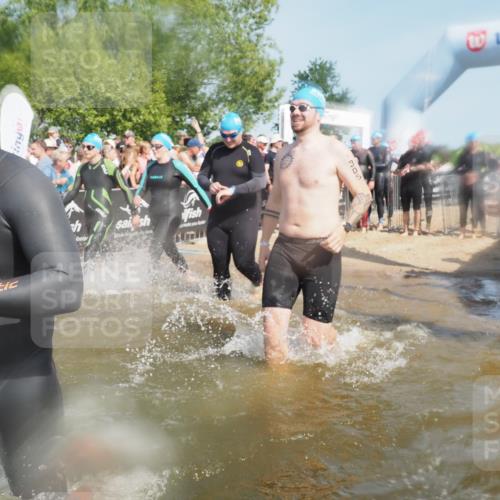 22.06.2025 - Viking Triathlon KatJ http://msf.ph/oto/8088495 22.06.2025 10:08:39 Schwimmen 71, 136, 166, 234, 241, 246, 303, 305, 319, 356, 357, 360, 459, 470, 471, 472, 481, 490, 542, 656 meine-sportfotos.de