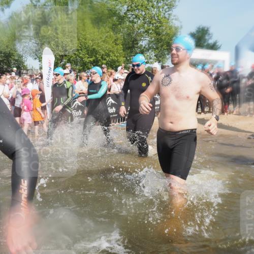 22.06.2025 - Viking Triathlon KatJ http://msf.ph/oto/8088500 22.06.2025 10:08:40 Schwimmen 71, 136, 166, 234, 241, 246, 303, 305, 319, 356, 357, 459, 470, 471, 656 meine-sportfotos.de