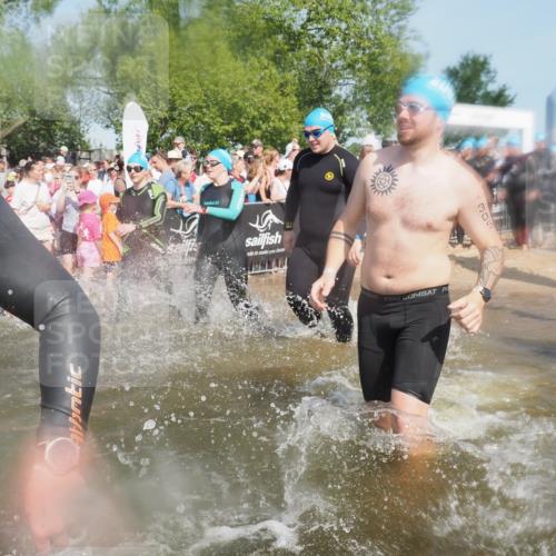 22.06.2025 - Viking Triathlon KatJ http://msf.ph/oto/8088504 22.06.2025 10:08:40 Schwimmen 71, 136, 166, 234, 241, 246, 303, 305, 319, 356, 357, 459, 470, 471, 656 meine-sportfotos.de