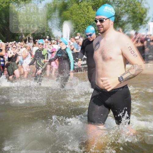 22.06.2025 - Viking Triathlon KatJ http://msf.ph/oto/8088526 22.06.2025 10:08:41 Schwimmen 71, 136, 166, 234, 241, 246, 303, 305, 319, 356, 357, 459, 470, 471, 656 meine-sportfotos.de
