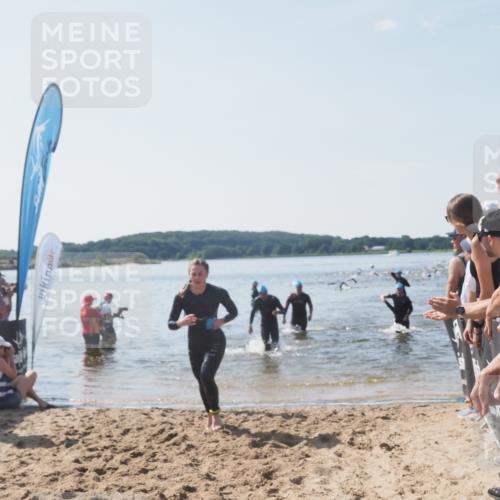 22.06.2025 - Viking Triathlon MichiJ http://msf.ph/oto/8088533 22.06.2025 10:36:34 Schwimmen 42, 88, 232, 251, 332 meine-sportfotos.de