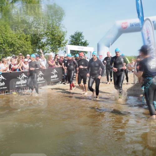 22.06.2025 - Viking Triathlon KatJ http://msf.ph/oto/8088578 22.06.2025 10:08:42 Schwimmen 71, 136, 166, 234, 241, 246, 303, 305, 319, 356, 357, 459, 470, 471, 656 meine-sportfotos.de