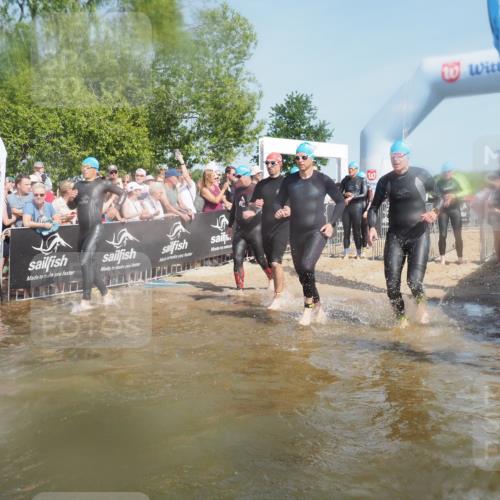 22.06.2025 - Viking Triathlon KatJ http://msf.ph/oto/8088602 22.06.2025 10:08:43 Schwimmen 71, 136, 166, 234, 241, 246, 303, 305, 319, 356, 357, 459, 470, 471, 640, 656 meine-sportfotos.de