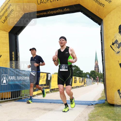 22.06.2025 - Viking Triathlon H.Heesch http://msf.ph/oto/8088641 22.06.2025 13:22:35 Laufen 204, 253 meine-sportfotos.de