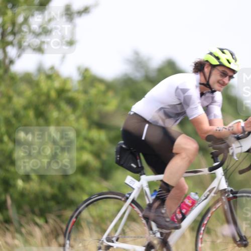 22.06.2025 - Viking Triathlon Yannick Fuchs http://msf.ph/oto/8088652 22.06.2025 13:16:43 Radfahren 221, 273, 501 meine-sportfotos.de