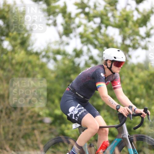 22.06.2025 - Viking Triathlon Yannick Fuchs http://msf.ph/oto/8088659 22.06.2025 13:16:44 Radfahren 221, 273, 501 meine-sportfotos.de