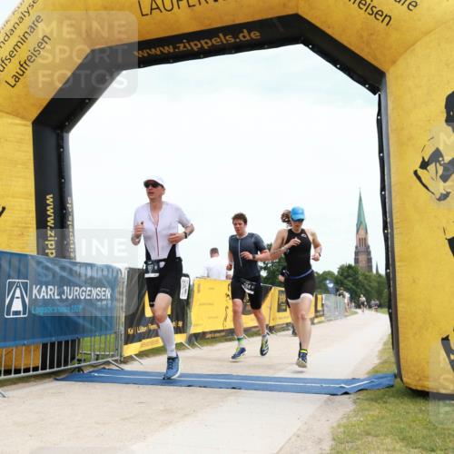 22.06.2025 - Viking Triathlon H.Heesch http://msf.ph/oto/8088683 22.06.2025 13:23:06 Laufen 200, 297, 384, 487 meine-sportfotos.de