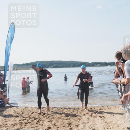 22.06.2025 - Viking Triathlon MichiJ http://msf.ph/oto/8088690 22.06.2025 10:36:41 Schwimmen 232, 251, 332 meine-sportfotos.de