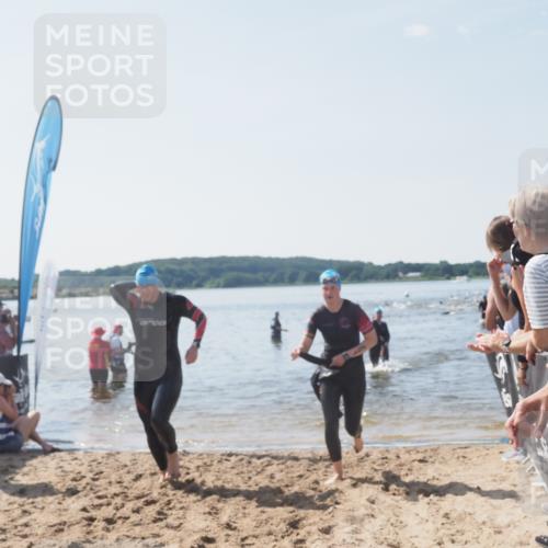 22.06.2025 - Viking Triathlon MichiJ http://msf.ph/oto/8088702 22.06.2025 10:36:42 Schwimmen 232, 251, 332 meine-sportfotos.de