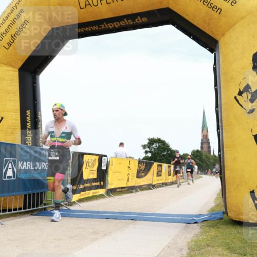 22.06.2025 - Viking Triathlon H.Heesch http://msf.ph/oto/8088732 22.06.2025 13:23:22 Laufen 289, 332 meine-sportfotos.de