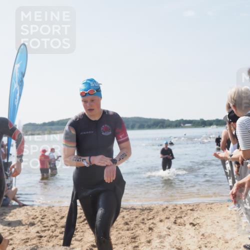 22.06.2025 - Viking Triathlon MichiJ http://msf.ph/oto/8088734 22.06.2025 10:36:43 Schwimmen 232, 251, 332 meine-sportfotos.de