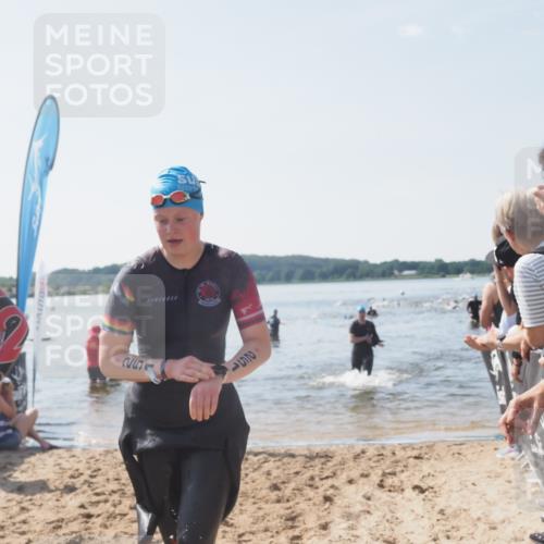 22.06.2025 - Viking Triathlon MichiJ http://msf.ph/oto/8088738 22.06.2025 10:36:43 Schwimmen 232, 251, 332 meine-sportfotos.de