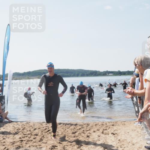 22.06.2025 - Viking Triathlon MichiJ http://msf.ph/oto/8088823 22.06.2025 10:37:06 Schwimmen 172, 331, 355, 388, 454, 500, 513, 649 meine-sportfotos.de