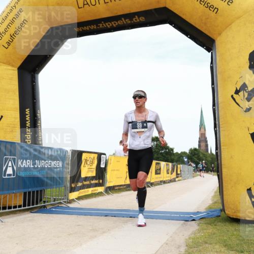 22.06.2025 - Viking Triathlon H.Heesch http://msf.ph/oto/8088842 22.06.2025 13:24:28 Laufen 99, 341 meine-sportfotos.de
