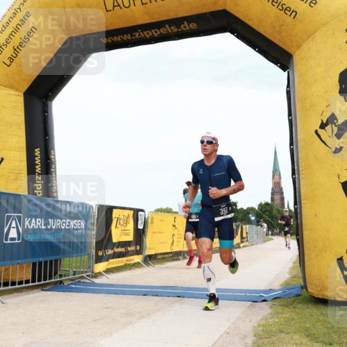22.06.2025 - Viking Triathlon H.Heesch http://msf.ph/oto/8088852 22.06.2025 13:24:37 Laufen 397, 495 meine-sportfotos.de