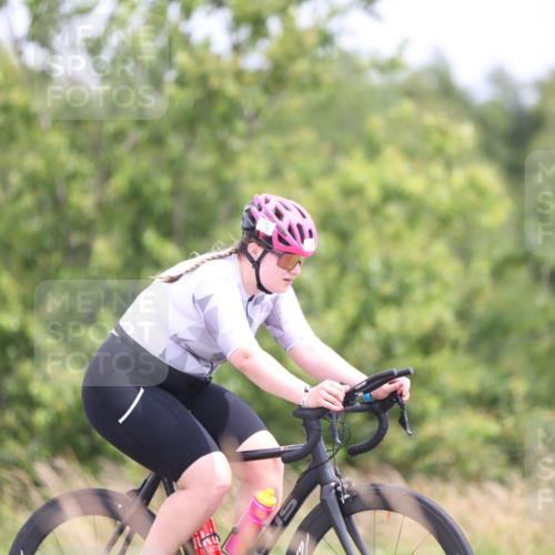 22.06.2025 - Viking Triathlon Yannick Fuchs http://msf.ph/oto/8088853 22.06.2025 13:17:56 Radfahren 55, 236, 467 meine-sportfotos.de