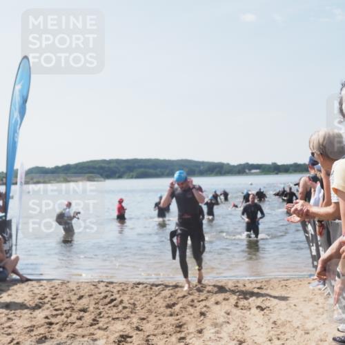 22.06.2025 - Viking Triathlon MichiJ http://msf.ph/oto/8088861 22.06.2025 10:37:08 Schwimmen 172, 355, 370, 388, 454, 500, 513, 649 meine-sportfotos.de