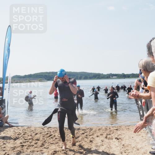 22.06.2025 - Viking Triathlon MichiJ http://msf.ph/oto/8088902 22.06.2025 10:37:10 Schwimmen 172, 233, 355, 370, 383, 388, 454, 500, 513, 649 meine-sportfotos.de