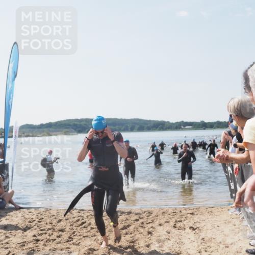 22.06.2025 - Viking Triathlon MichiJ http://msf.ph/oto/8088908 22.06.2025 10:37:10 Schwimmen 172, 233, 355, 370, 383, 388, 454, 500, 513, 649 meine-sportfotos.de