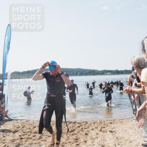 22.06.2025 - Viking Triathlon MichiJ http://msf.ph/oto/8088916 22.06.2025 10:37:10 Schwimmen 172, 233, 355, 370, 383, 388, 454, 500, 513, 649 meine-sportfotos.de