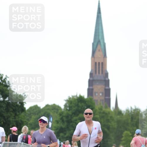 22.06.2025 - Viking Triathlon H.Heesch http://msf.ph/oto/8088930 22.06.2025 15:57:35 Laufen 205, 317 meine-sportfotos.de