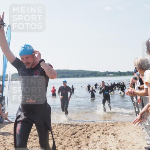 22.06.2025 - Viking Triathlon MichiJ http://msf.ph/oto/8088950 22.06.2025 10:37:11 Schwimmen 172, 233, 355, 370, 383, 454, 500, 513, 649 meine-sportfotos.de