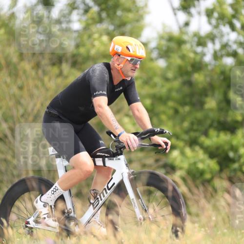 22.06.2025 - Viking Triathlon Yannick Fuchs http://msf.ph/oto/8088974 22.06.2025 13:18:38 Radfahren 69, 452 meine-sportfotos.de