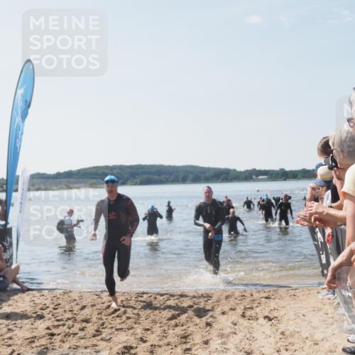 22.06.2025 - Viking Triathlon MichiJ http://msf.ph/oto/8088990 22.06.2025 10:37:12 Schwimmen 172, 233, 355, 370, 383, 454, 500, 513, 649 meine-sportfotos.de
