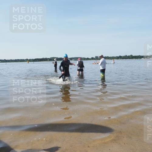 22.06.2025 - Viking Triathlon KatJ http://msf.ph/oto/8088994 22.06.2025 10:22:49 Schwimmen 100 meine-sportfotos.de
