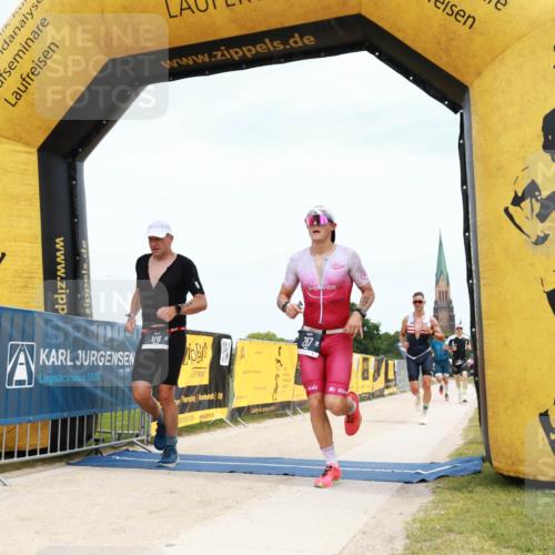 22.06.2025 - Viking Triathlon H.Heesch http://msf.ph/oto/8089001 22.06.2025 13:25:58 Laufen 176, 287, 340 meine-sportfotos.de