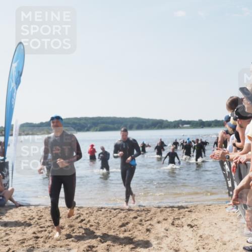 22.06.2025 - Viking Triathlon MichiJ http://msf.ph/oto/8089008 22.06.2025 10:37:13 Schwimmen 34, 172, 233, 355, 370, 383, 454, 500, 513, 649 meine-sportfotos.de