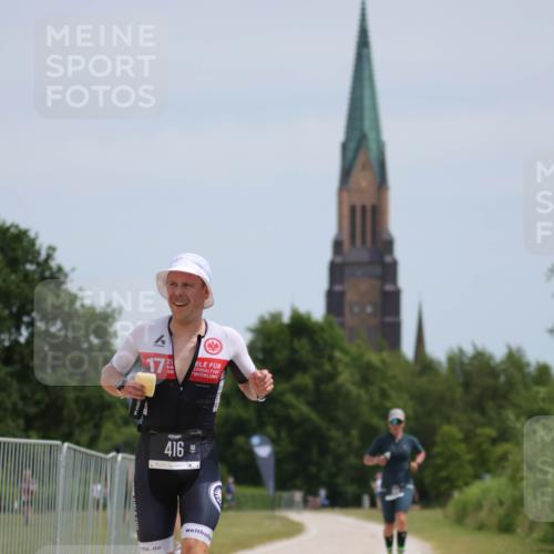 22.06.2025 - Viking Triathlon H.Heesch http://msf.ph/oto/8089010 22.06.2025 12:57:47 Laufen 184, 416 meine-sportfotos.de
