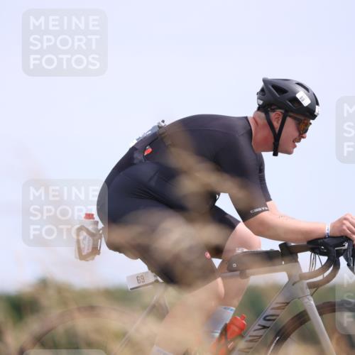 22.06.2025 - Viking Triathlon Yannick Fuchs http://msf.ph/oto/8089025 22.06.2025 13:18:42 Radfahren 69, 452 meine-sportfotos.de
