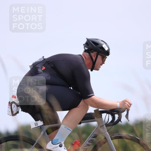 22.06.2025 - Viking Triathlon Yannick Fuchs http://msf.ph/oto/8089038 22.06.2025 13:18:42 Radfahren 69, 452 meine-sportfotos.de