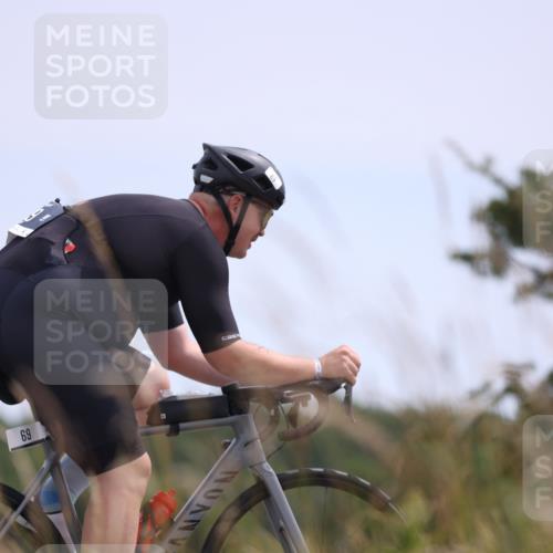 22.06.2025 - Viking Triathlon Yannick Fuchs http://msf.ph/oto/8089044 22.06.2025 13:18:42 Radfahren 69, 452 meine-sportfotos.de