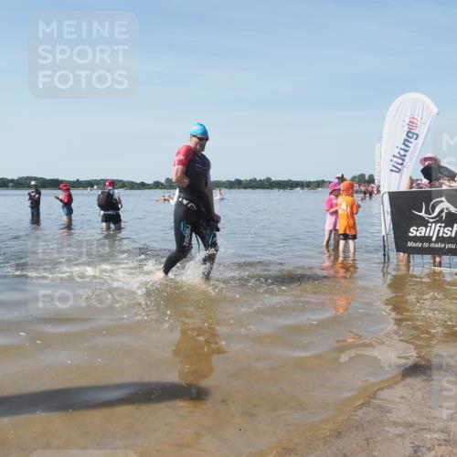 22.06.2025 - Viking Triathlon KatJ http://msf.ph/oto/8089047 22.06.2025 10:22:51 Schwimmen 100 meine-sportfotos.de