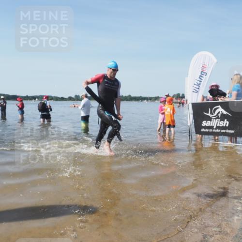 22.06.2025 - Viking Triathlon KatJ http://msf.ph/oto/8089063 22.06.2025 10:22:51 Schwimmen 100 meine-sportfotos.de