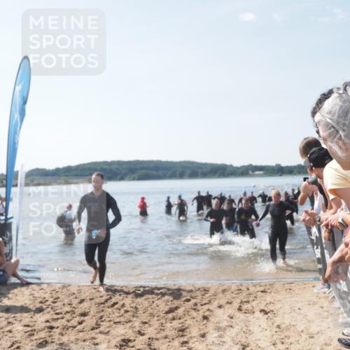 22.06.2025 - Viking Triathlon MichiJ http://msf.ph/oto/8089069 22.06.2025 10:37:19 Schwimmen 34, 131, 172, 180, 233, 253, 312, 316, 344, 370, 383, 454, 513, 649 meine-sportfotos.de