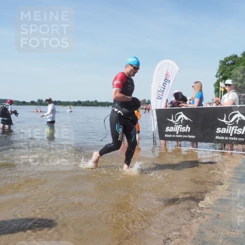 22.06.2025 - Viking Triathlon KatJ http://msf.ph/oto/8089098 22.06.2025 10:22:52 Schwimmen 100 meine-sportfotos.de