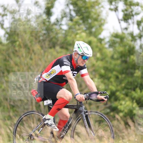22.06.2025 - Viking Triathlon Yannick Fuchs http://msf.ph/oto/8089104 22.06.2025 13:19:17 Radfahren 141, 160, 169, 418 meine-sportfotos.de