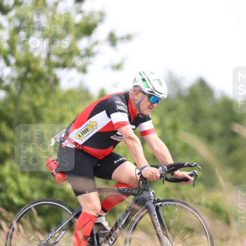 22.06.2025 - Viking Triathlon Yannick Fuchs http://msf.ph/oto/8089107 22.06.2025 13:19:17 Radfahren 141, 160, 169, 418 meine-sportfotos.de