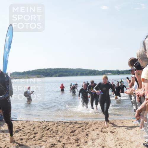 22.06.2025 - Viking Triathlon MichiJ http://msf.ph/oto/8089125 22.06.2025 10:37:21 Schwimmen 34, 131, 172, 180, 233, 253, 312, 316, 344, 370, 383, 454, 456, 513, 649 meine-sportfotos.de