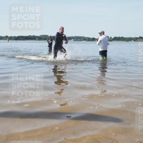 22.06.2025 - Viking Triathlon KatJ http://msf.ph/oto/8089167 22.06.2025 10:24:13 Schwimmen 609 meine-sportfotos.de