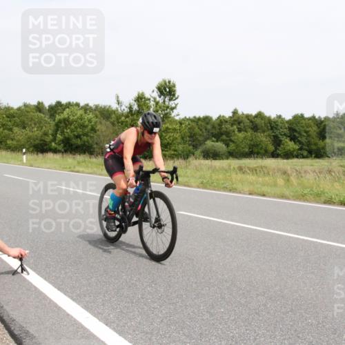 22.06.2025 - Viking Triathlon Yannick Fuchs http://msf.ph/oto/8089206 22.06.2025 13:23:15 Radfahren 155, 246, 547 meine-sportfotos.de