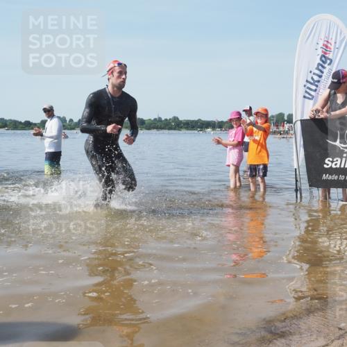 22.06.2025 - Viking Triathlon KatJ http://msf.ph/oto/8089209 22.06.2025 10:24:14 Schwimmen 609 meine-sportfotos.de