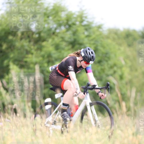 22.06.2025 - Viking Triathlon Yannick Fuchs http://msf.ph/oto/8089210 22.06.2025 13:20:01 Radfahren 319, 379 meine-sportfotos.de