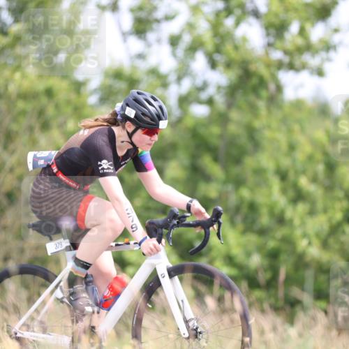 22.06.2025 - Viking Triathlon Yannick Fuchs http://msf.ph/oto/8089219 22.06.2025 13:20:02 Radfahren 319, 379 meine-sportfotos.de